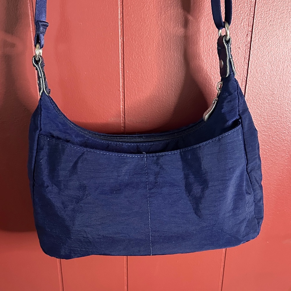 Baggallini Crossbody w/Adjustable Strap - Picture 3 of 4